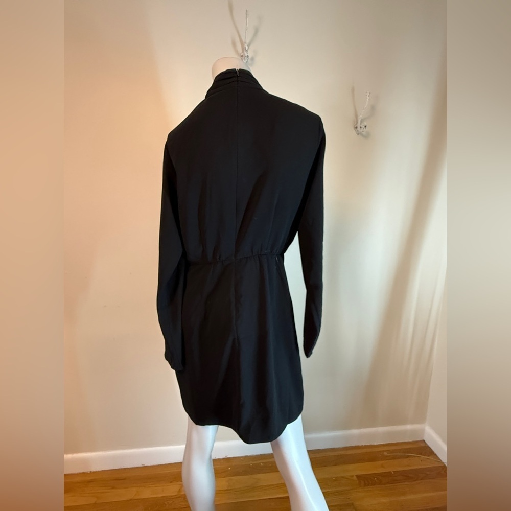 H & M Draped Wrap Dress Black Medium Faux Wrap V Neck EUC - Picture 6 of 7